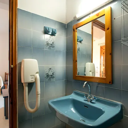 Kousos Arillas Apartman *